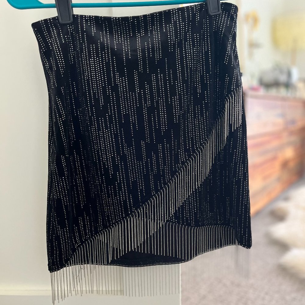skirt with fringe
